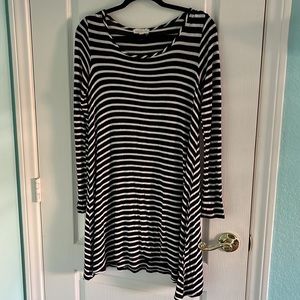 Socialite Black & White Horizontal Stripped Long Sleeve T-Shirt Dress